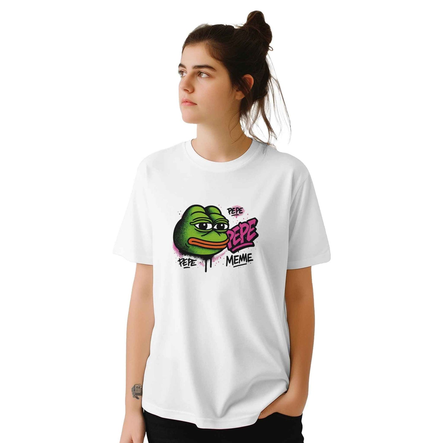PEPE T-Shirt – Retro Arcade Frog Vibe in Neon Pink & Green