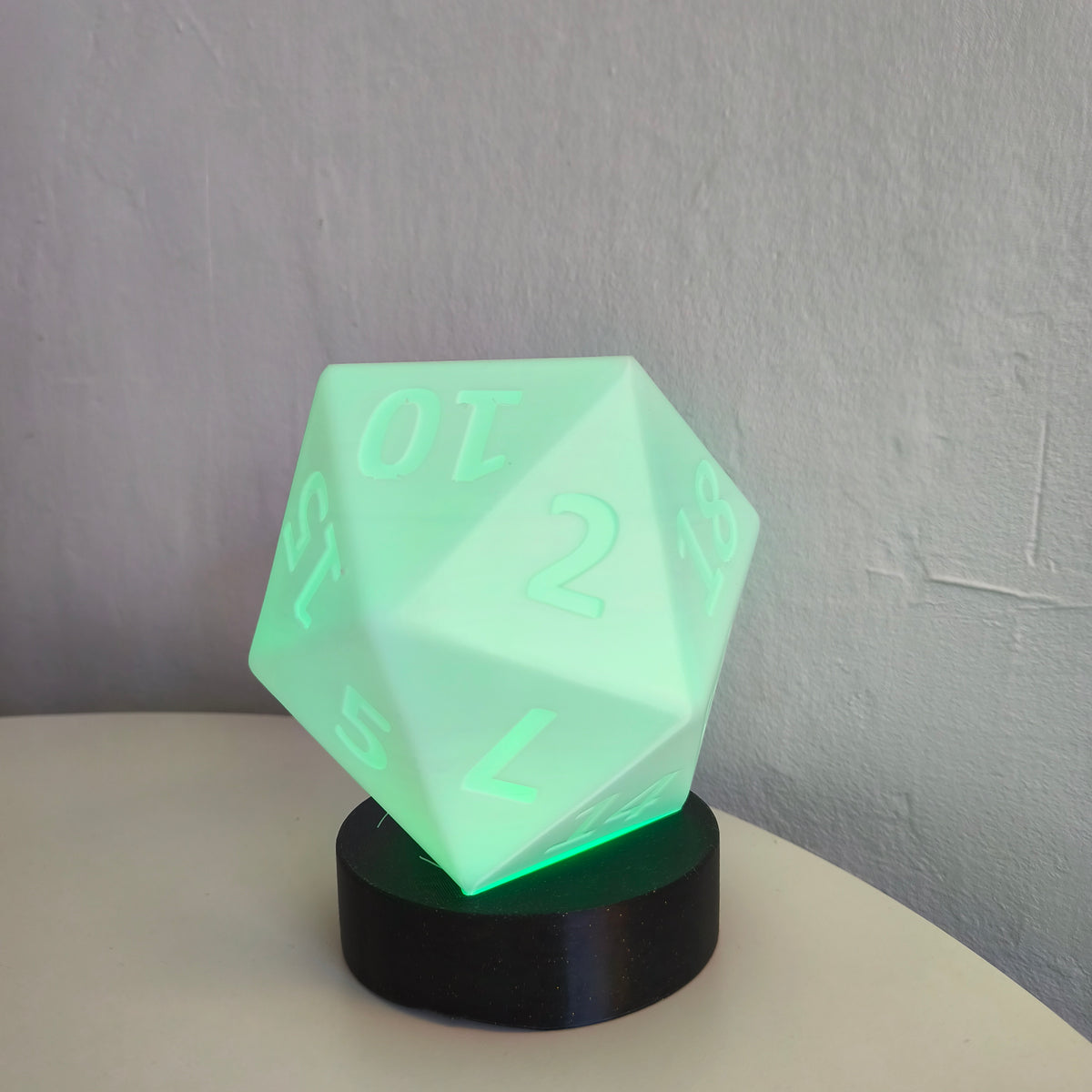 D20 LED Dice Lamp | 3D Printed D&D Gaming Room Light