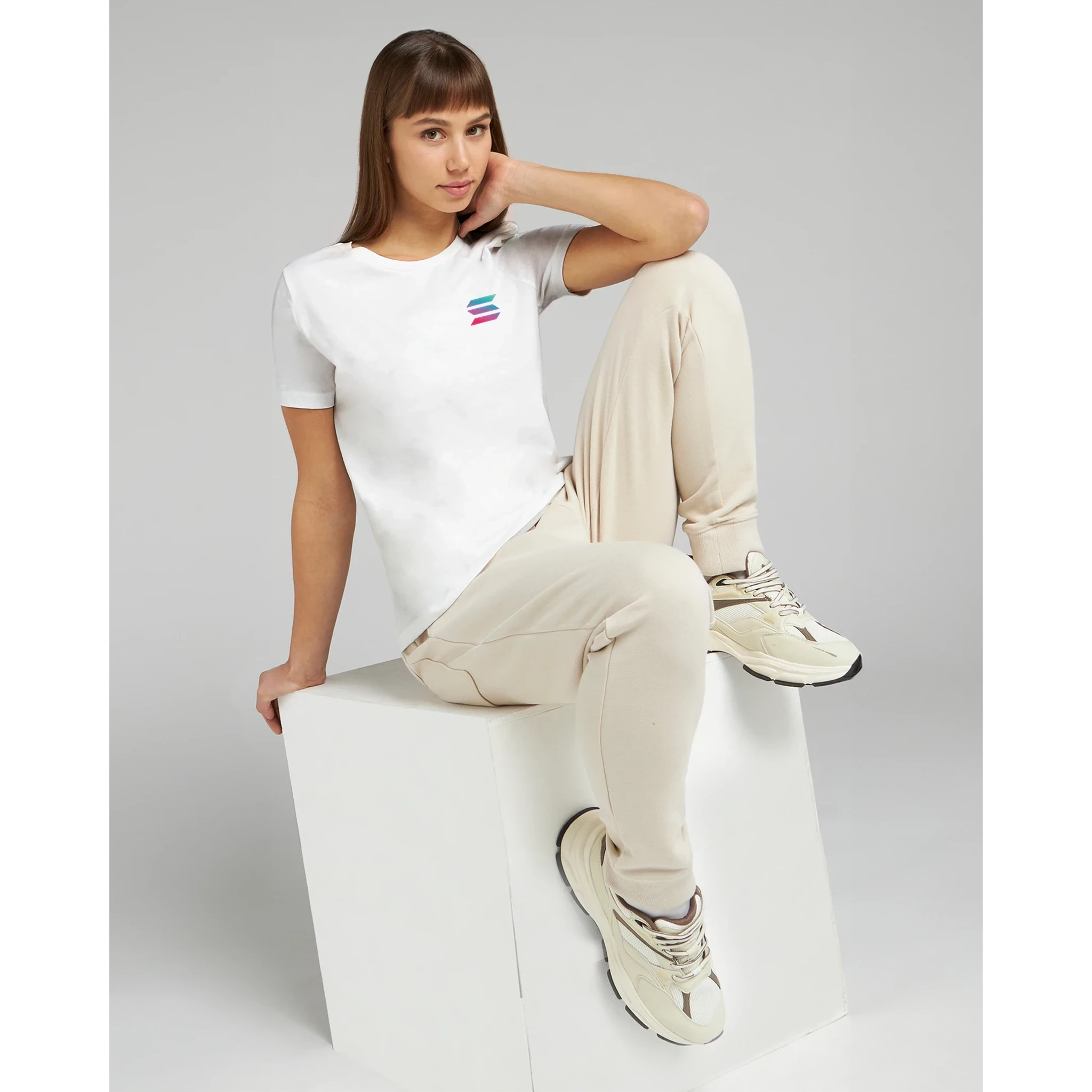 Women’s Solana Crypto Graphic T-Shirt